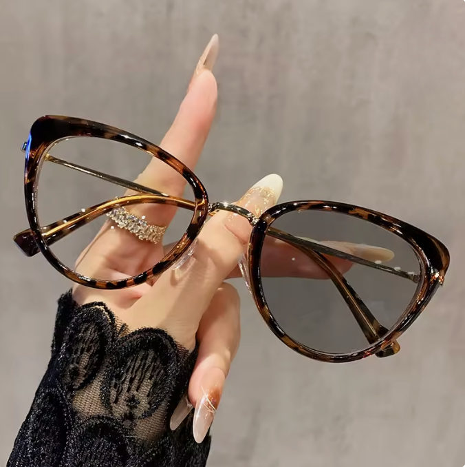 Lunette anti-lumiere bleu forme de chat pour femmes ( 1 achetée = 1 coussinet pour talon OFFERT)